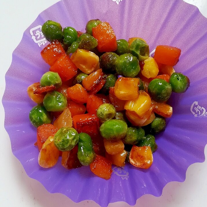 にんじんとグリーンピースとコーンのバター醤油焼き レシピ 作り方 By みずたまsweet 楽天レシピ